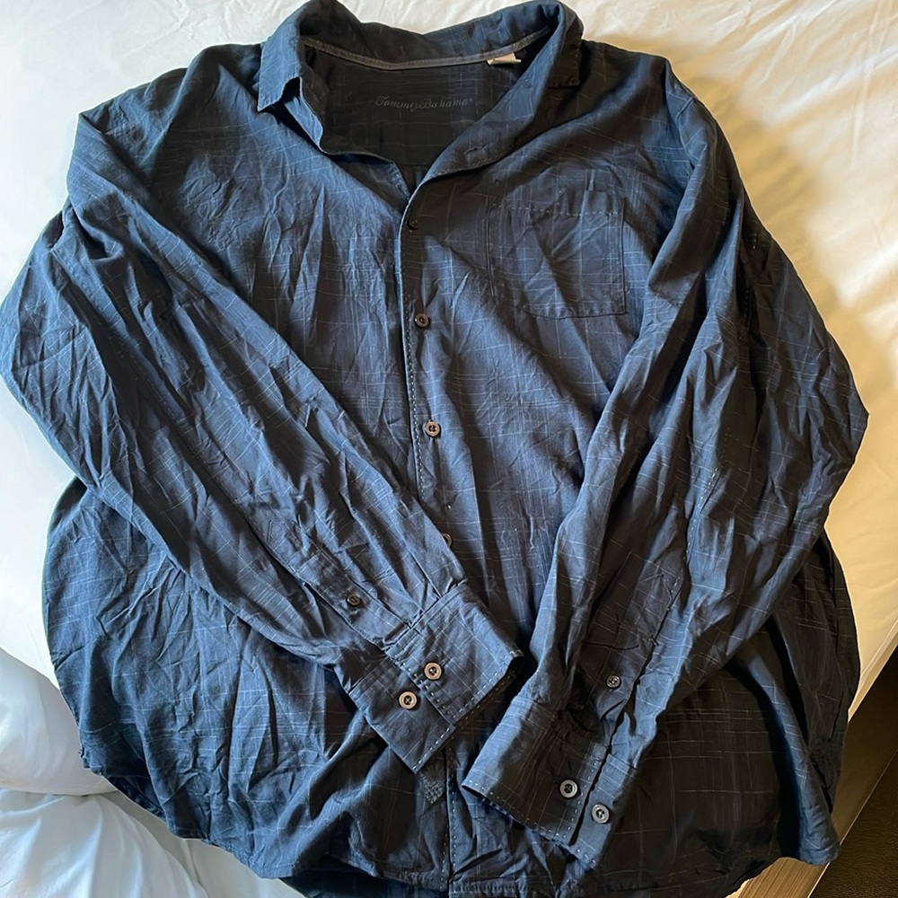 Mens light weight full button up shirt